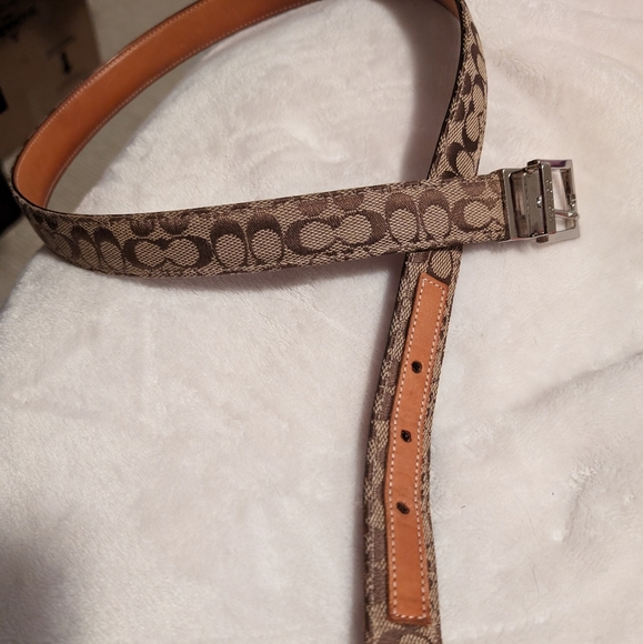 Ladies Coach belt 35" new condition - Picture 1 of 3